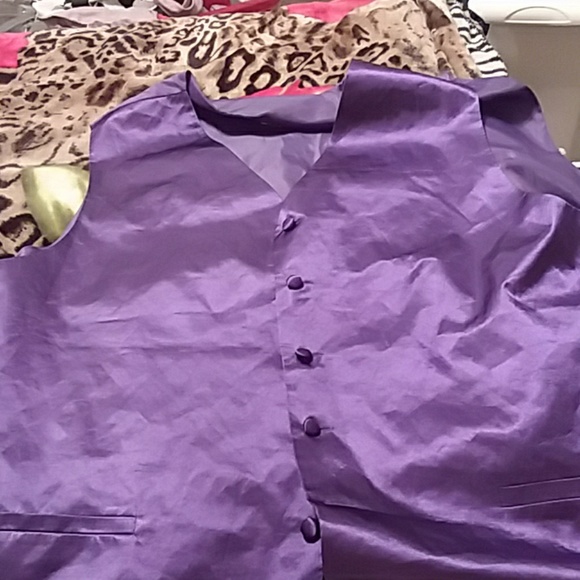 daniel ellissa Other - Men Purple Best by Daniel Ellisa size 5XL